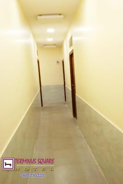 Hotel Terminus Square Kurla Esterno foto