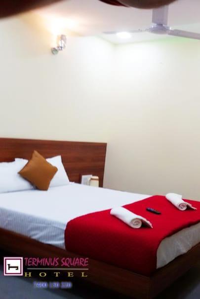 Hotel Terminus Square Kurla Esterno foto