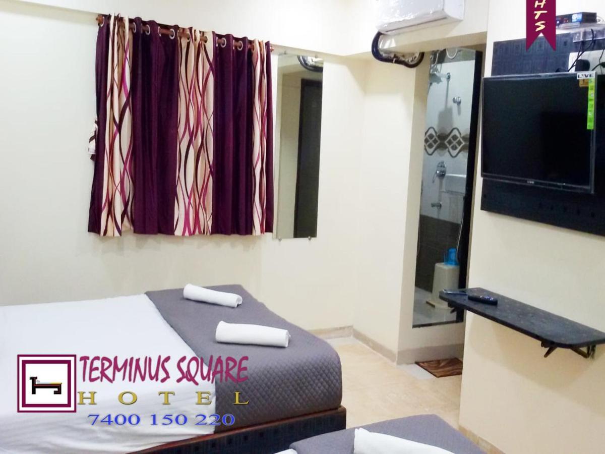Hotel Terminus Square Kurla Esterno foto