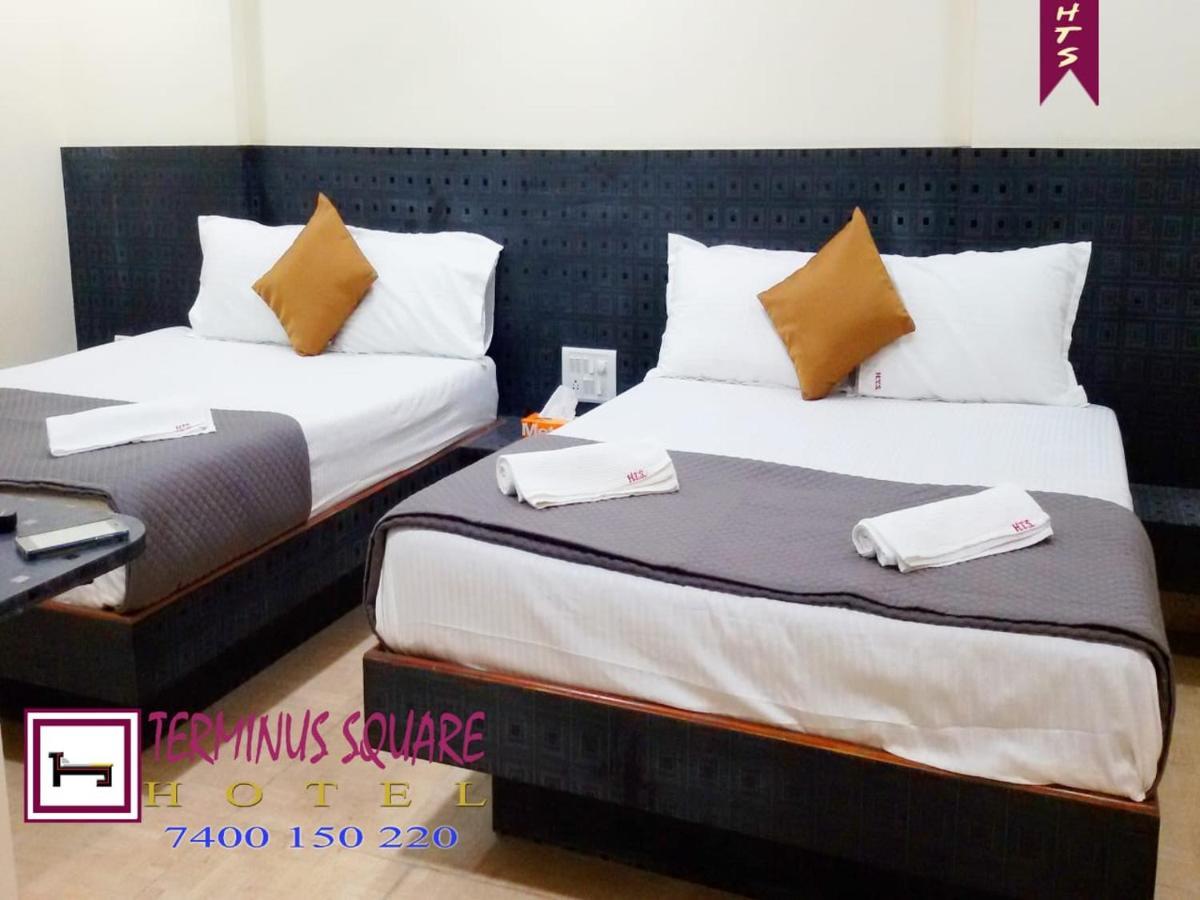 Hotel Terminus Square Kurla Esterno foto